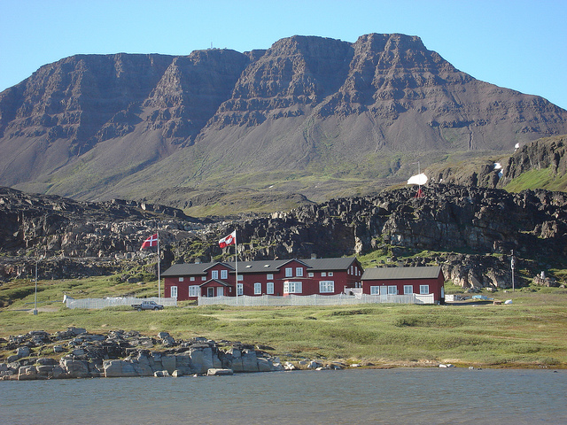 Qeqertarsuaq, the big island - Greenland Cruises Qeqertarsuaq